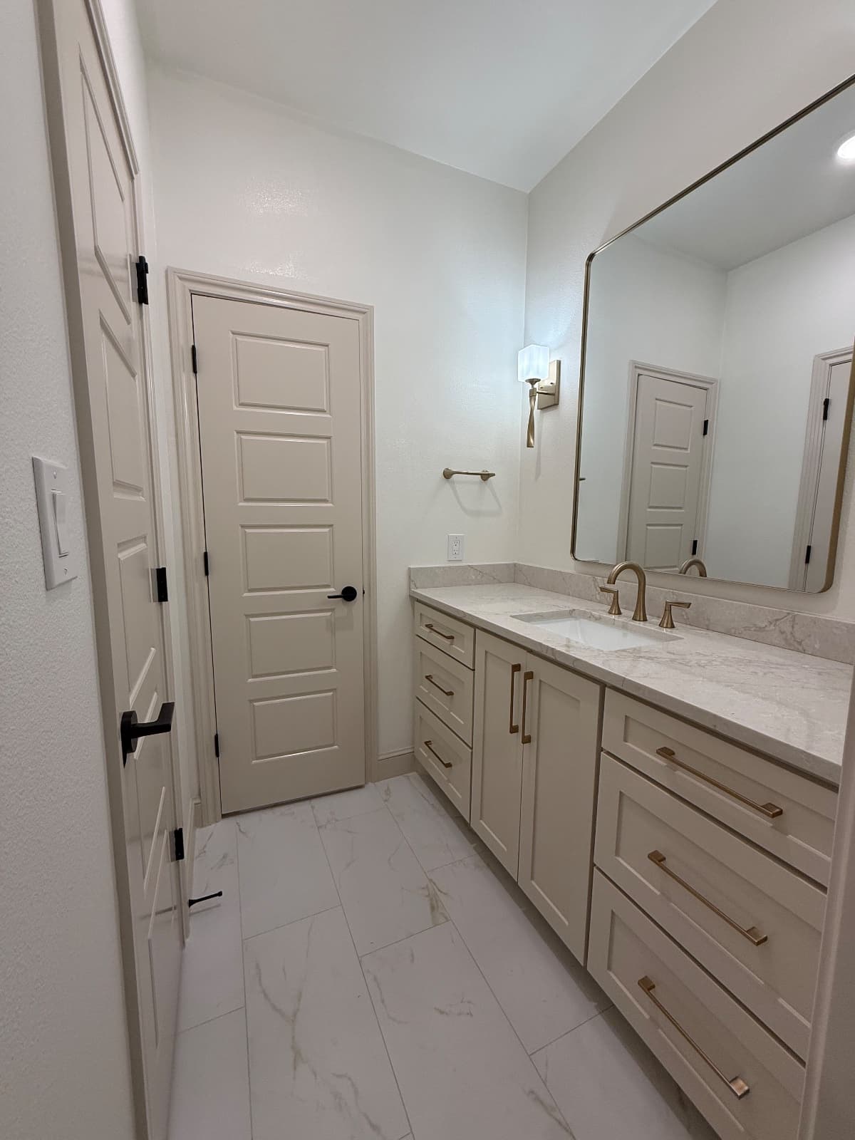 Full Bathroom Repaint in Lubbock by Luxeline Painters